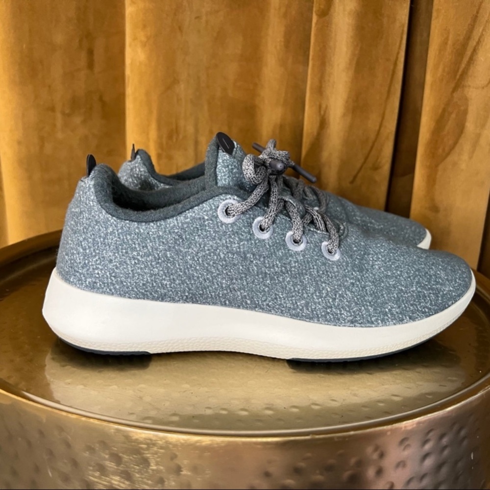 Like new Allbirds wool runners